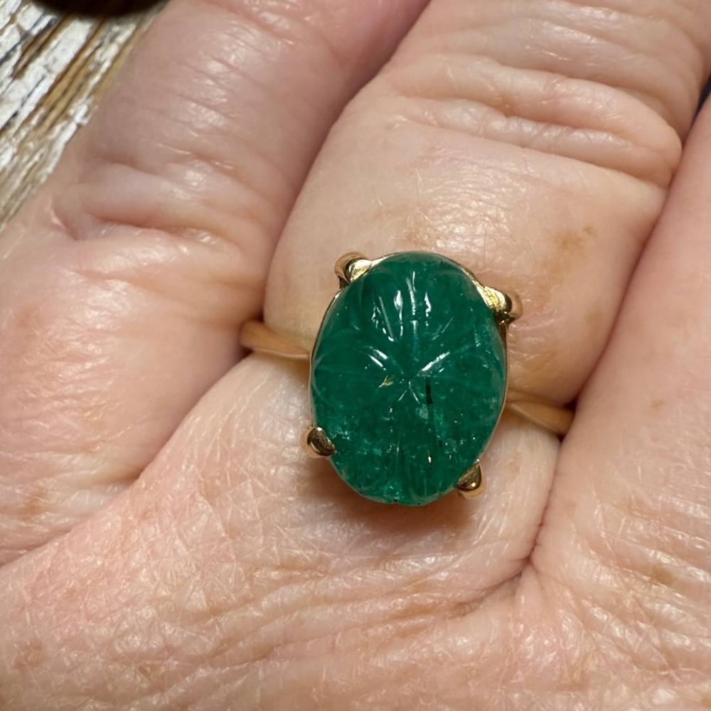 Carved by hand in 1912 Genuine Emerald  Solid Yellow Gold Women's Ring SIZE 9